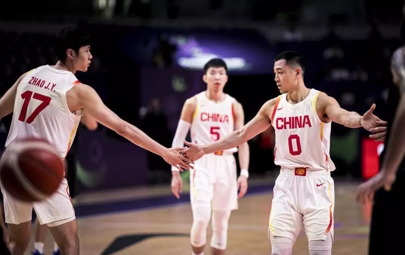 比赛中胡明, 中其中三分, 男篮亚洲杯