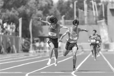 同样激烈 同样激烈