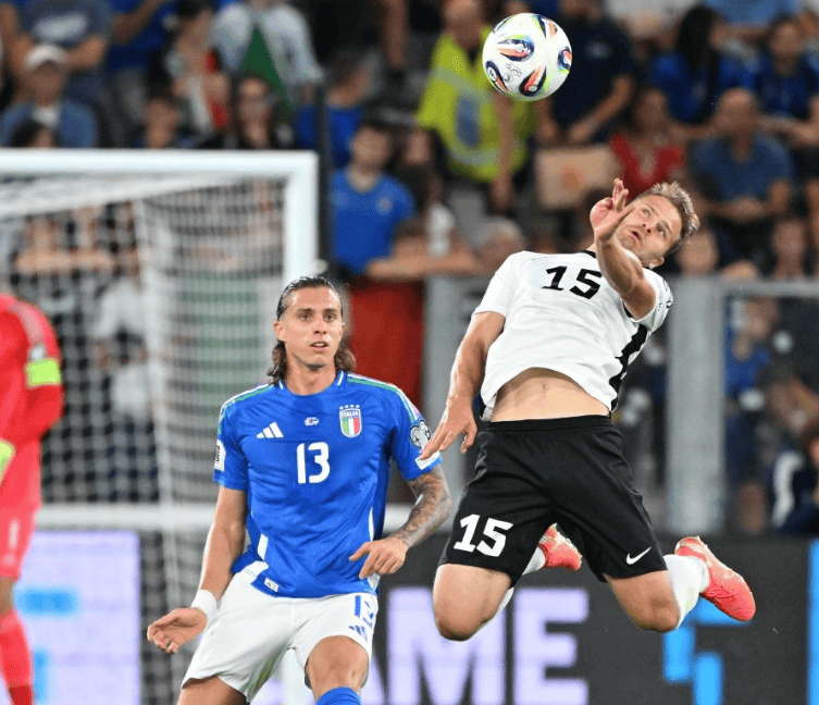 备受球迷期, cente