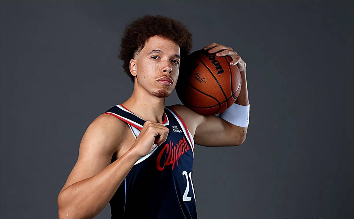 最终以, Paul, 双向合同球